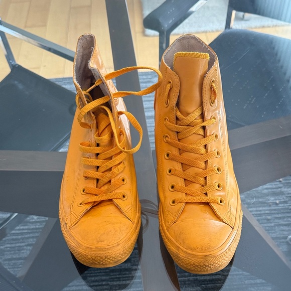 High-Top Yellow Sneakers - Picture 1 of 3